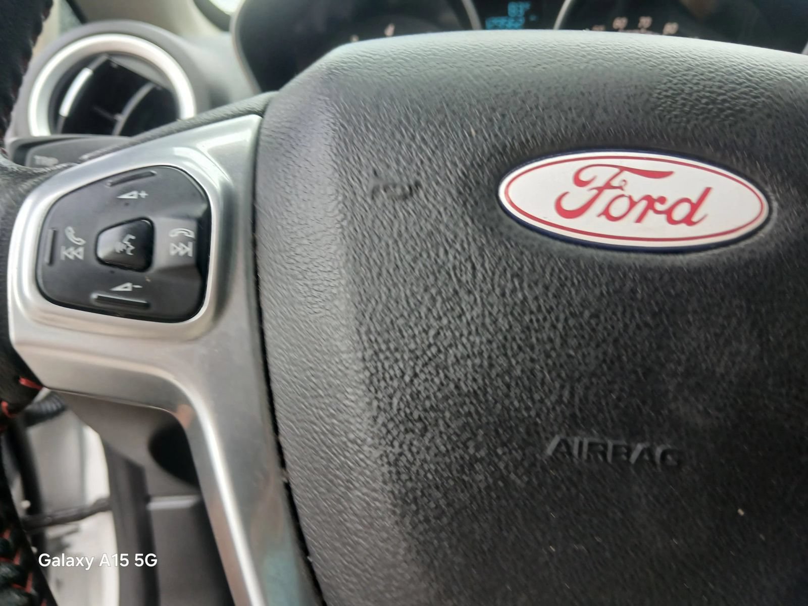 Used 2019 Ford Fiesta ST-Line w/ ST Line Cold Weather Package FWD image 28