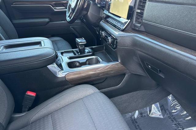 Used 2022 Chevrolet Silverado 1500 RST AWD/4WD image 19