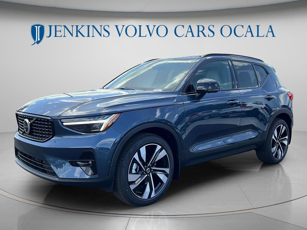 New 2026 Volvo XC40 B5 Plus w/ Protection Package Premier AWD/4WD image 7