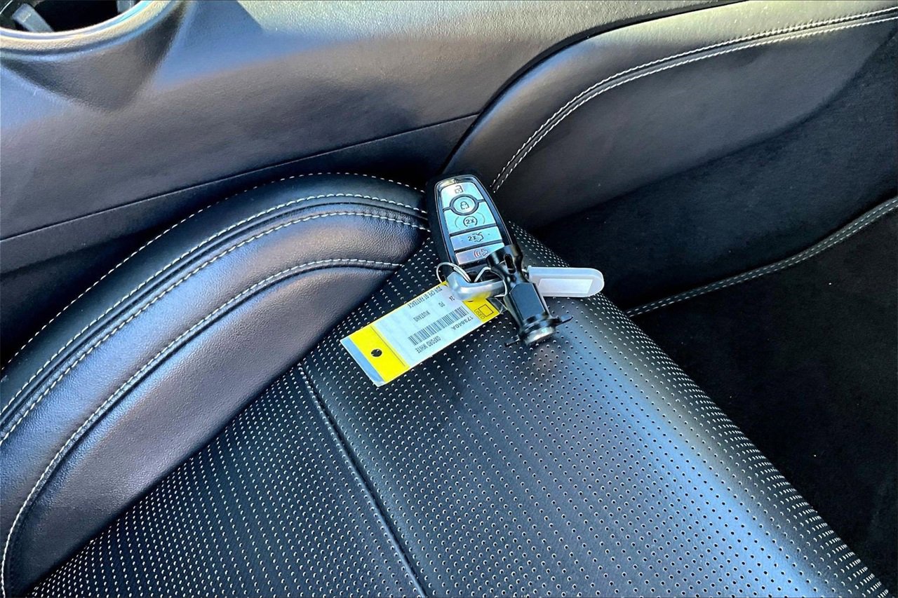 Used 2024 Ford Mustang GT Premium image 29