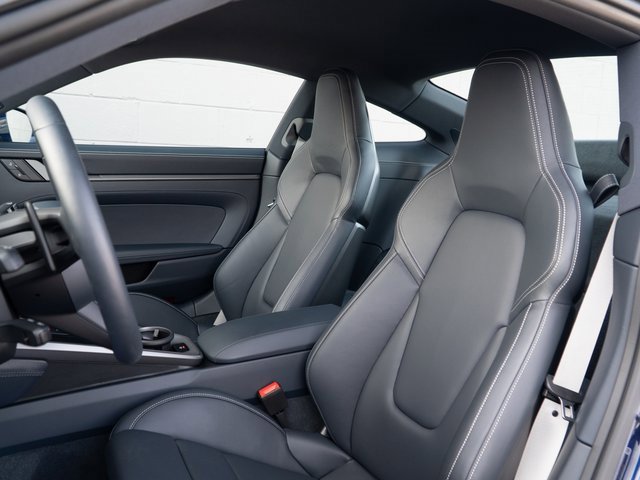 Certified 2025 Porsche 911 Carrera image 5