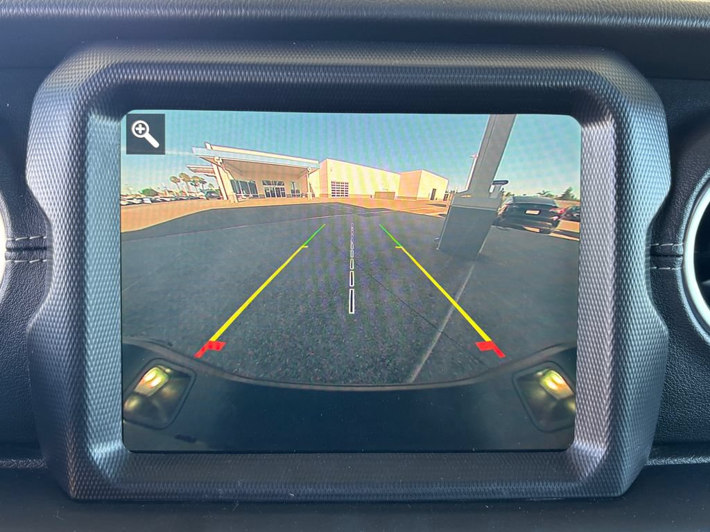 Used 2020 Jeep Gladiator Overland AWD/4WD image 30