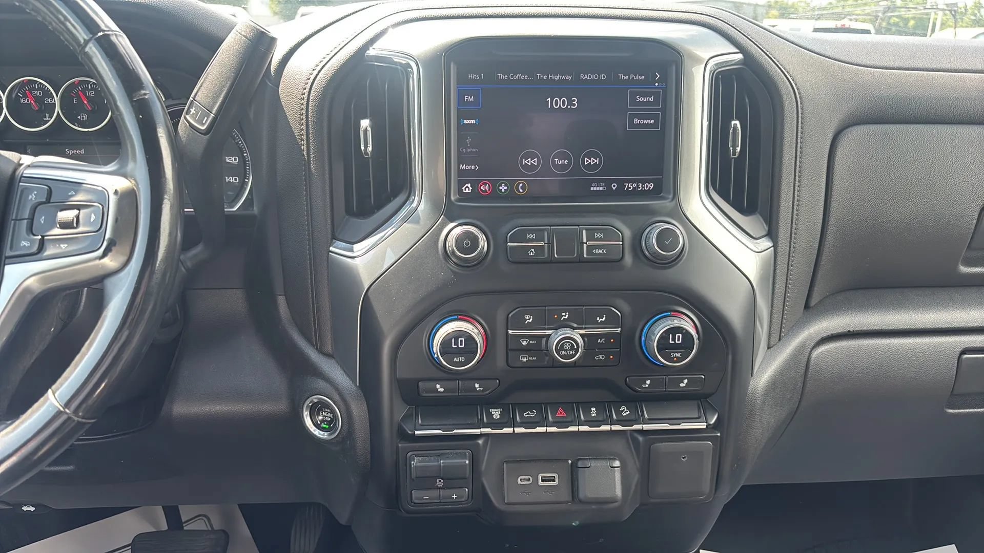 Used 2023 Chevrolet Silverado 2500 LT w/ Convenience Package AWD/4WD image 28