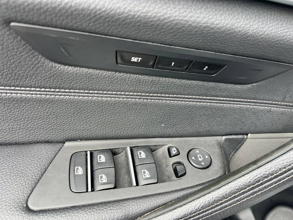 Used 2022 BMW 530e xDrive w/ Premium Package AWD/4WD image 28