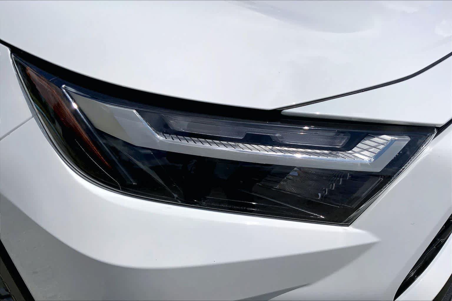 Certified 2025 Toyota RAV4 LE AWD/4WD image 27