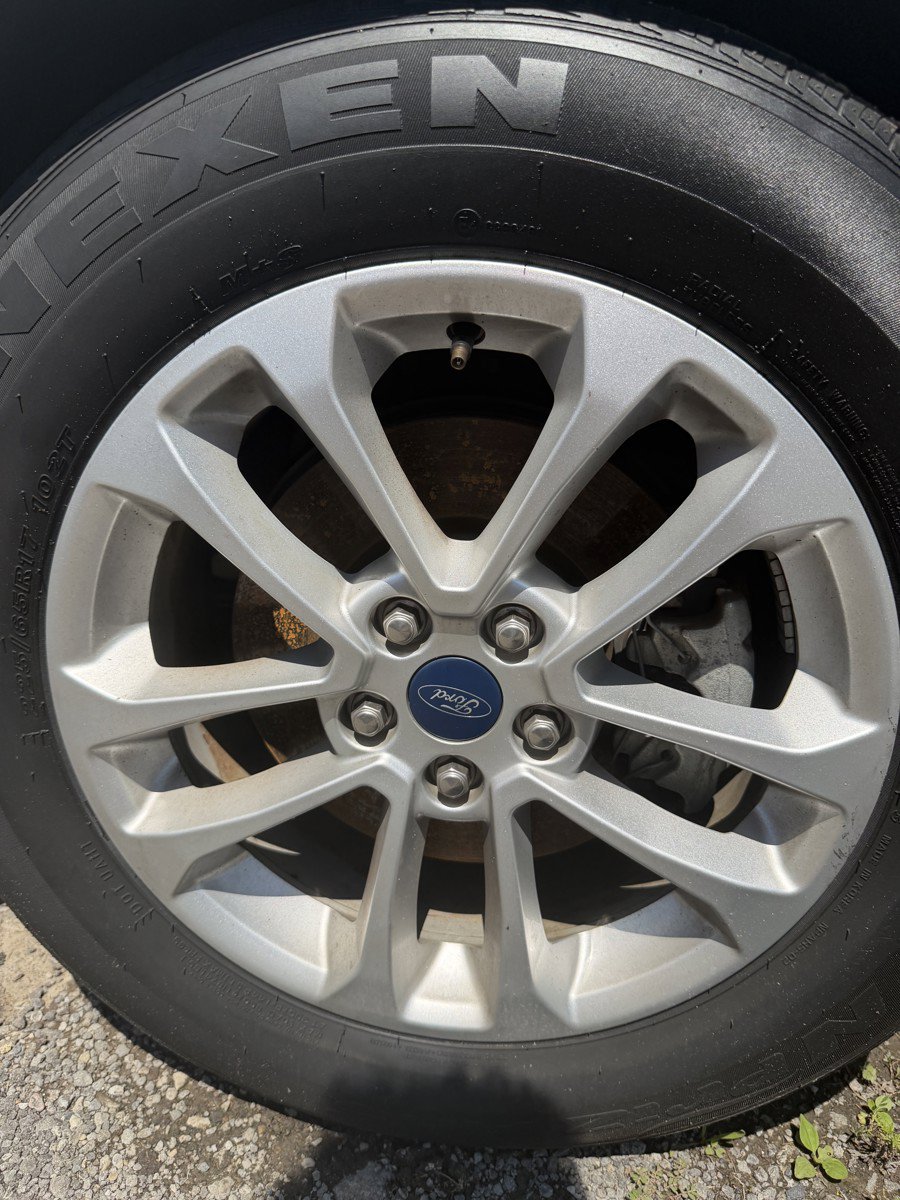 Used 2021 Ford Escape SE FWD image 11