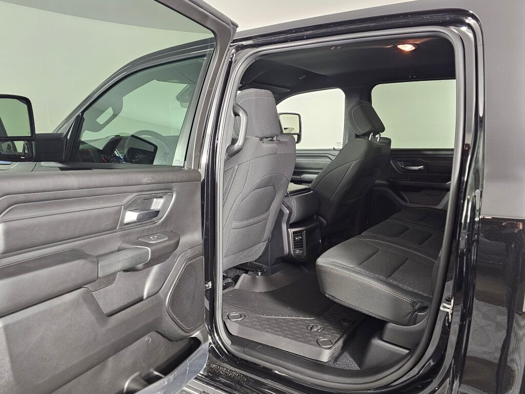 New 2026 RAM 1500 Classic Warlock AWD/4WD image 32