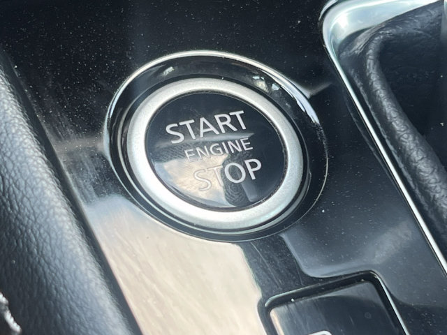 Used 2024 Nissan Kicks SR w/ SR Premium Package FWD image 25
