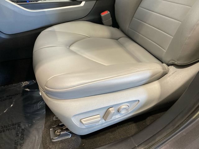 Used 2023 Toyota Highlander XLE image 15