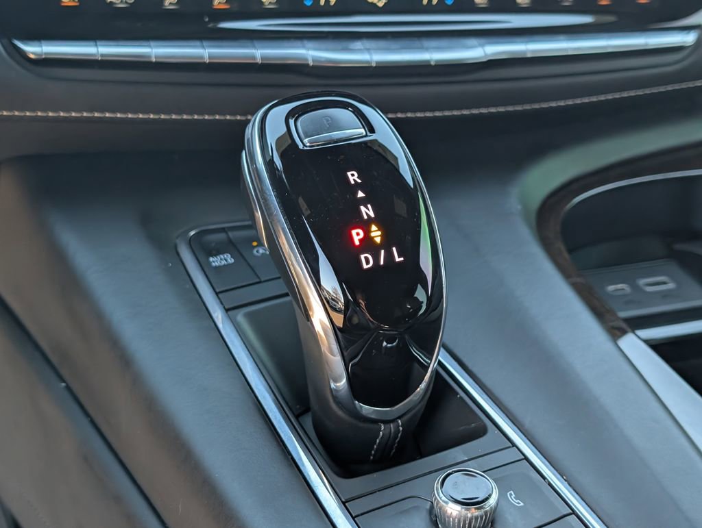 Certified 2023 Cadillac Escalade ESV Sport Platinum image 30