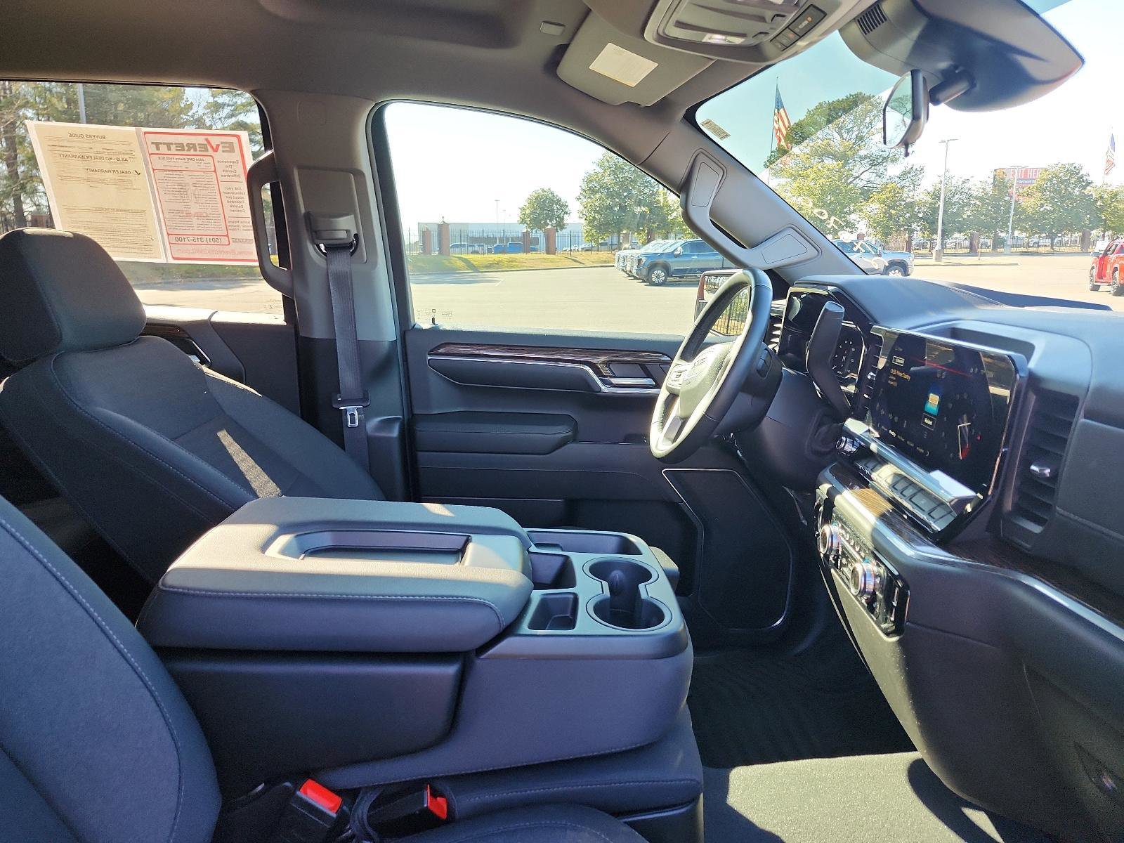 Certified 2024 GMC Sierra 1500 SLE image 9