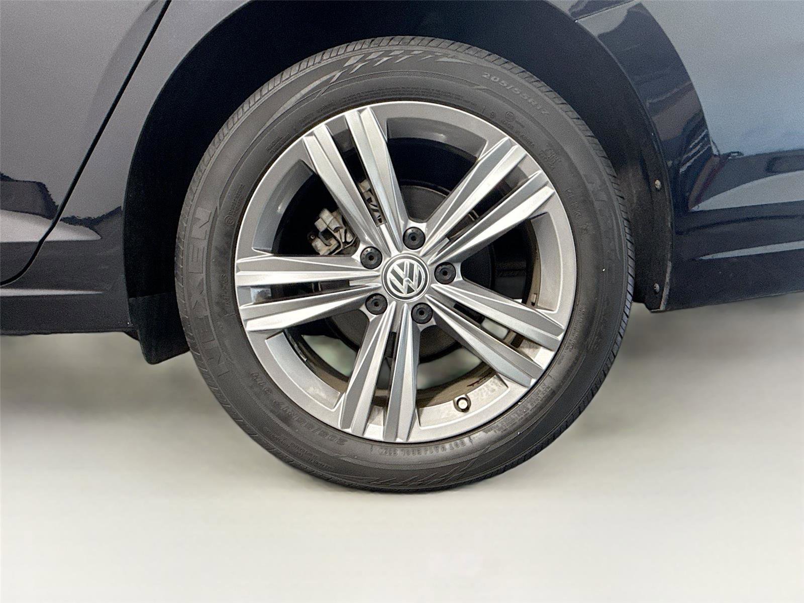 Used 2019 Volkswagen Jetta R-Line image 19