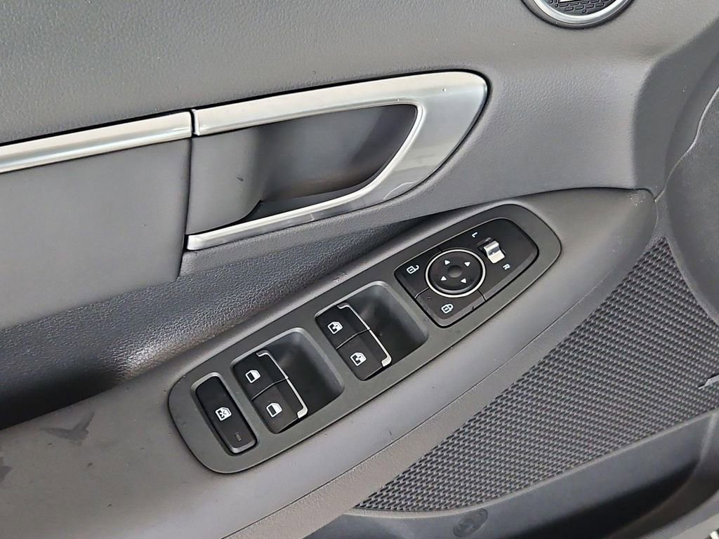 Used 2021 Hyundai Sonata SEL Plus w/ Tech Package image 11