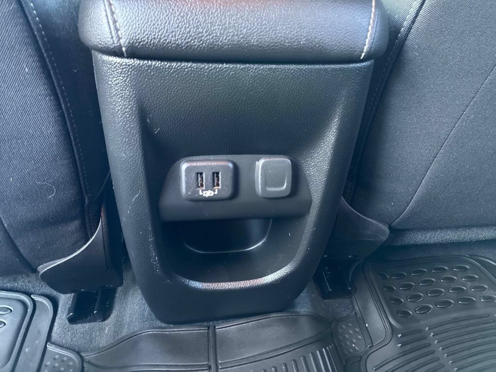 Used 2021 Chevrolet Colorado LT w/ Safety Package AWD/4WD image 15