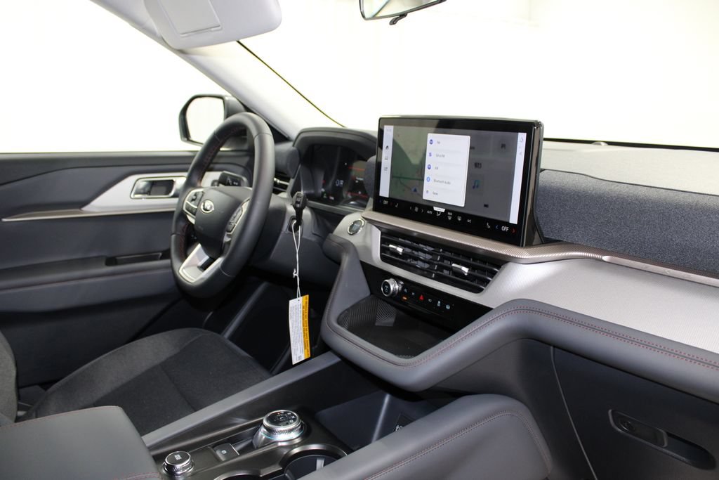 New 2026 Ford Explorer Active RWD image 34