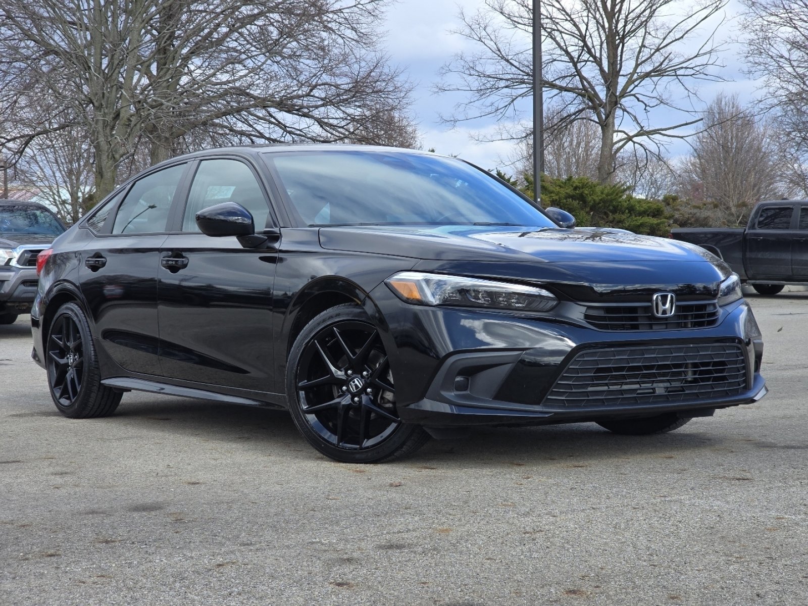 Used 2023 Honda Civic Sport image 2