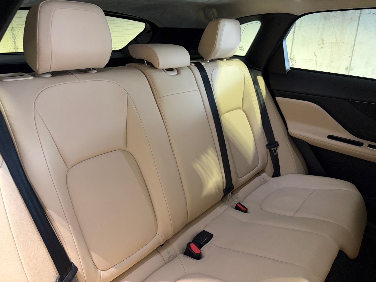 Used 2020 Jaguar F-PACE Premium AWD/4WD image 27