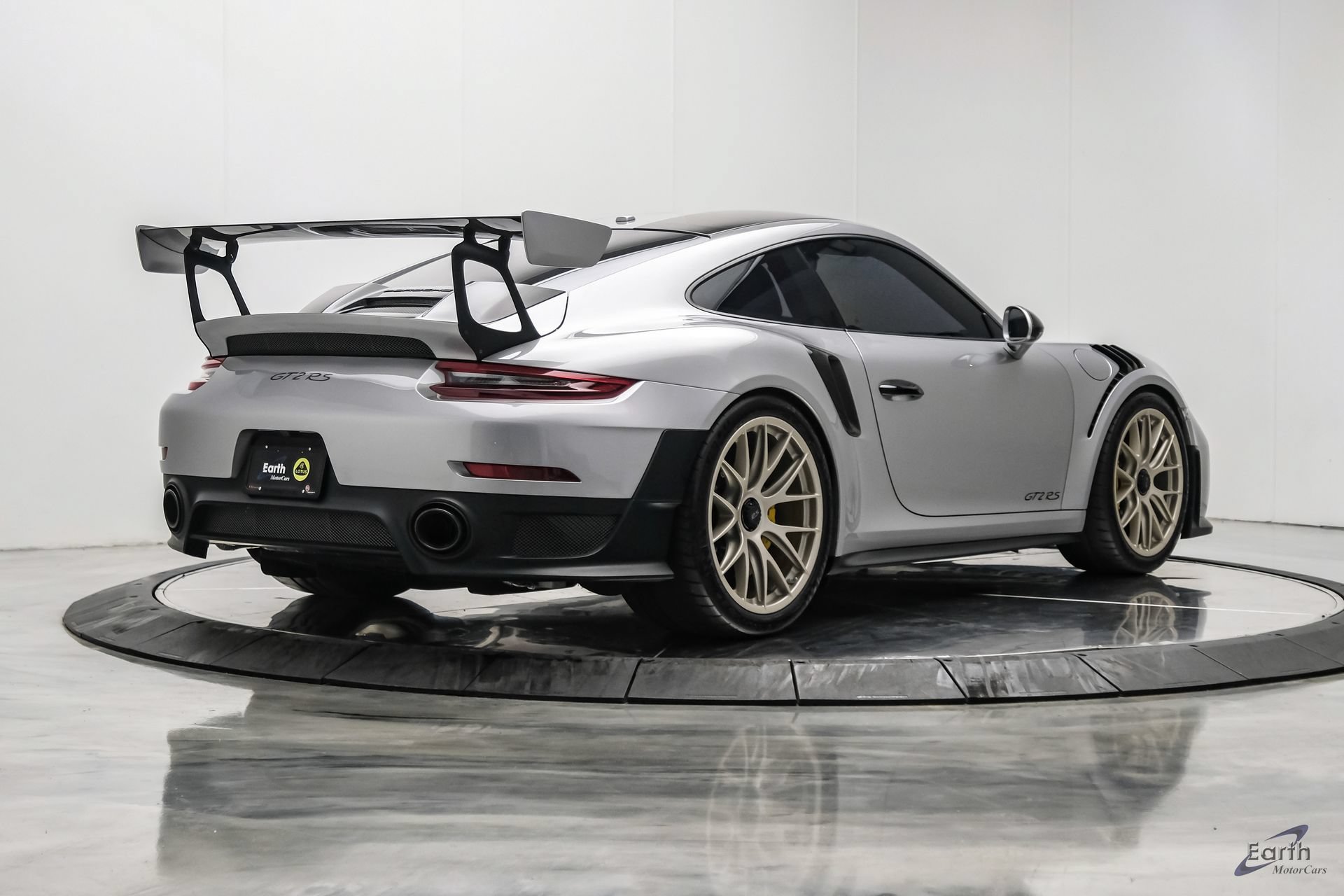 Used 2018 Porsche 911 GT2 RS RWD image 21