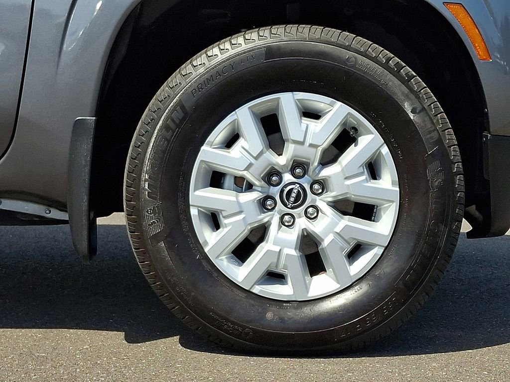 Certified 2024 Nissan Frontier SV w/ Technology Package RWD image 8