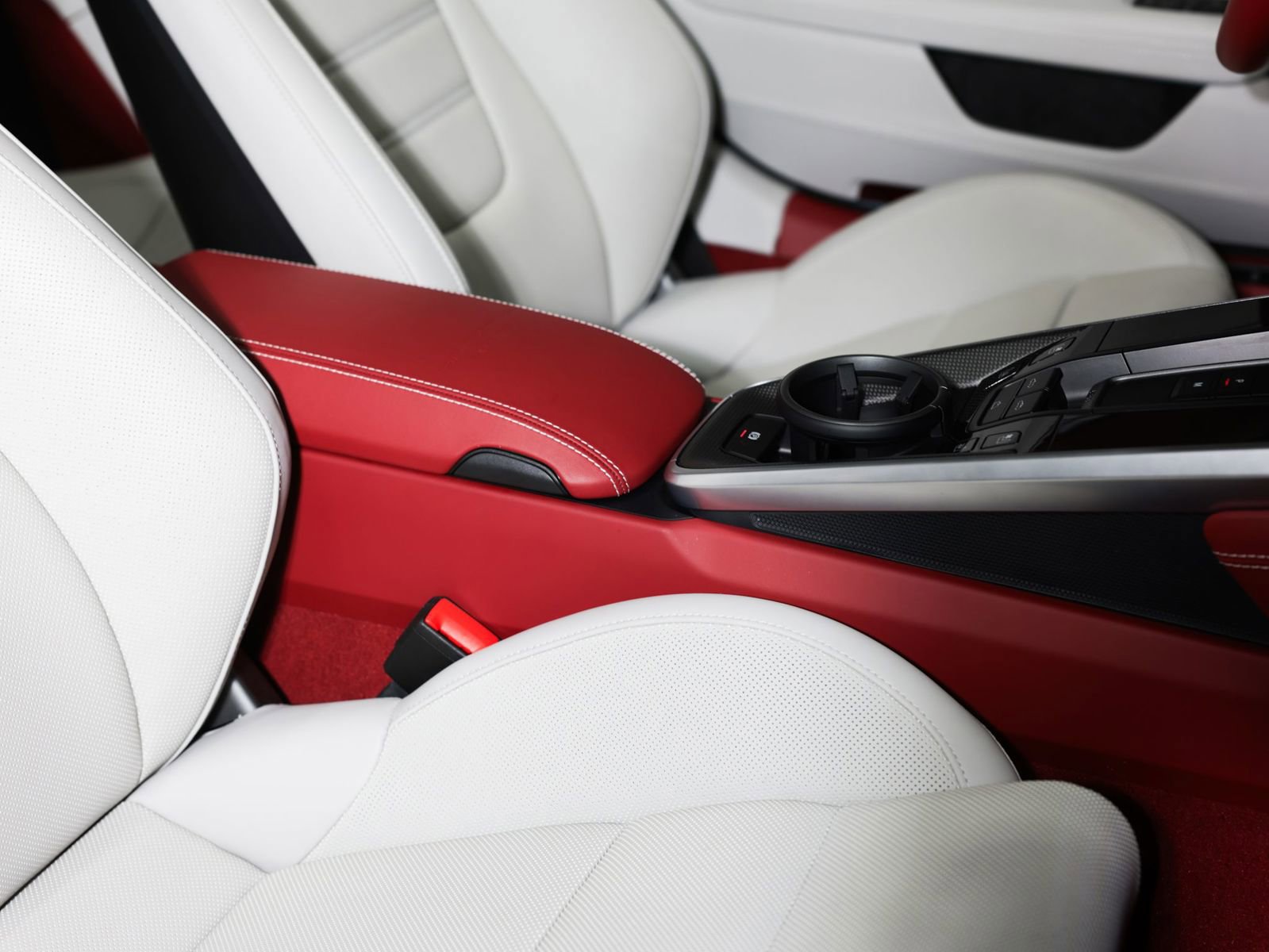 Used 2025 Porsche 911 Turbo S image 42