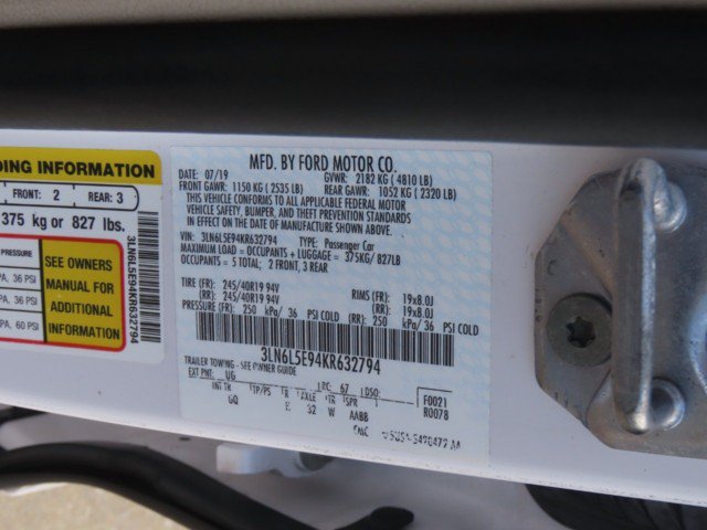 Used 2019 Lincoln MKZ Reserve FWD image 29