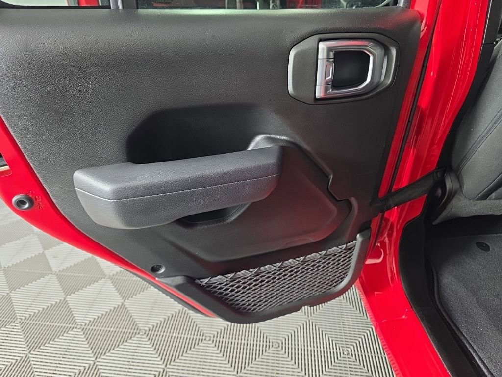 Used 2022 Jeep Wrangler Unlimited Sport AWD/4WD image 31