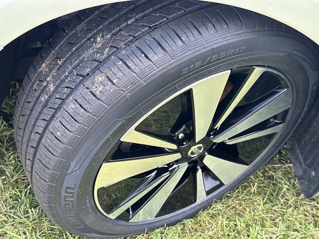 Used 2022 Nissan Altima 2.5 SV image 14