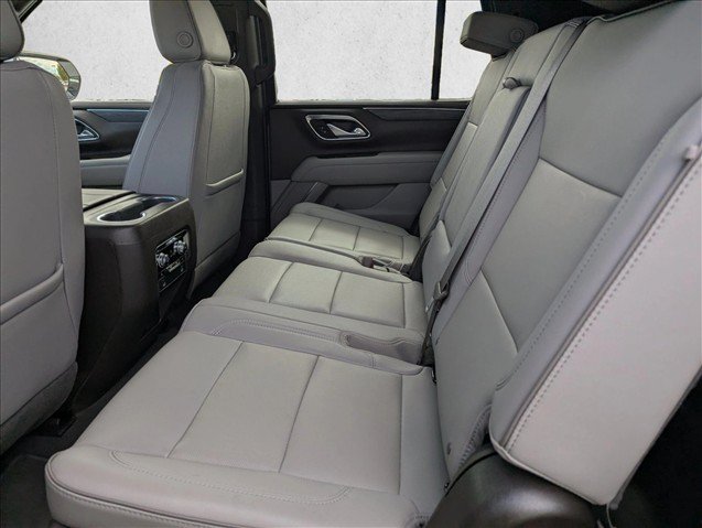 Used 2023 GMC Yukon SLT w/ SLT Premium Package AWD/4WD image 26