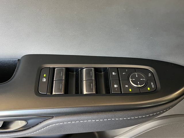 Used 2025 Lexus RZ 300e FWD image 34