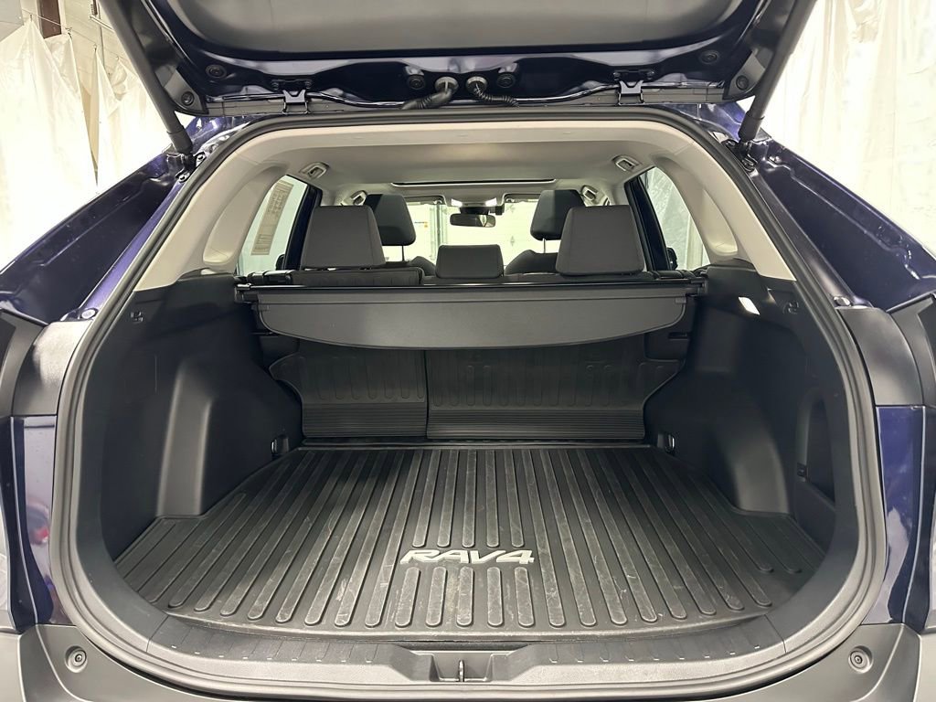 Used 2025 Toyota RAV4 XLE w/ Convenience Package image 50