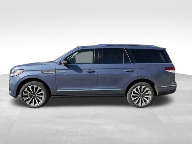 Certified 2023 Lincoln Navigator Reserve AWD/4WD image 6