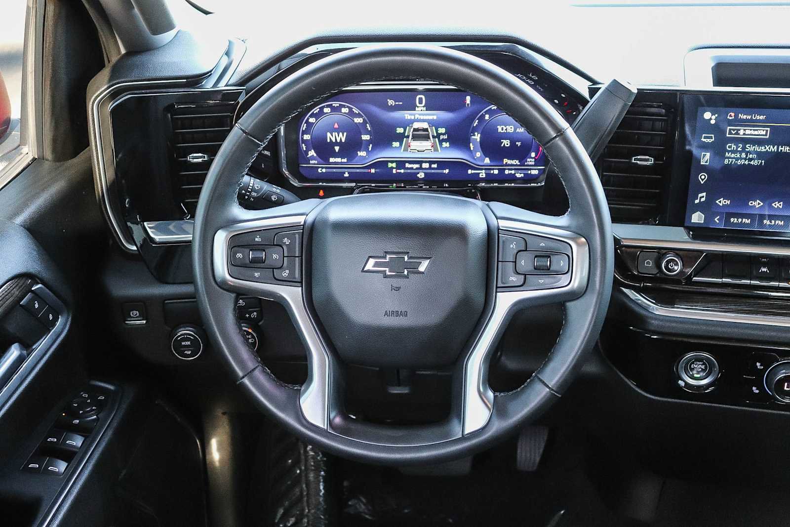 Used 2023 Chevrolet Silverado 1500 RST w/ LPO, Dark Essentials Package image 17