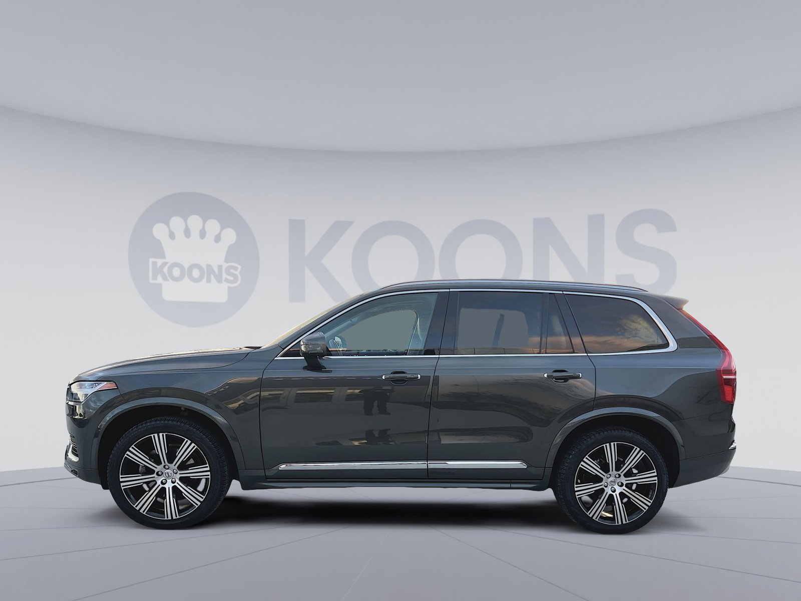 Certified 2022 Volvo XC90 T6 Inscription w/ Climate Package image 2