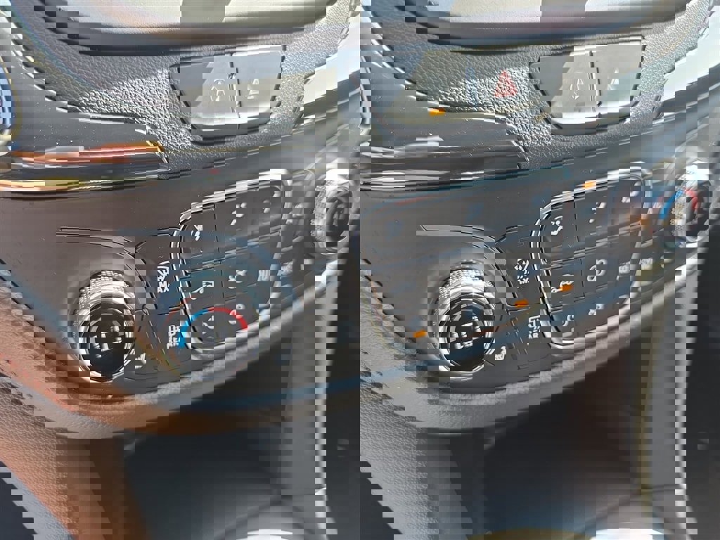 Certified 2023 Chevrolet Equinox RS w/ LPO, Floor Liner Package image 16