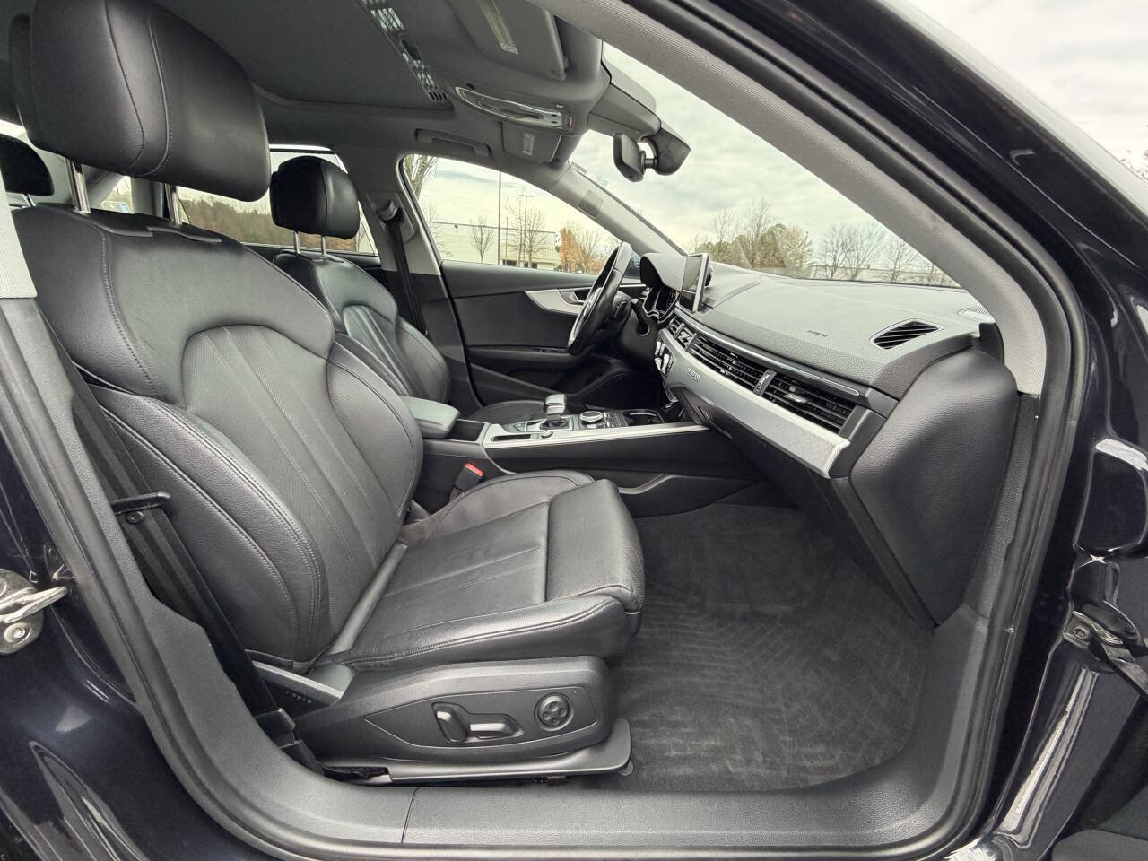 Used 2017 Audi A4 2.0T Prestige w/ Prestige Package image 17