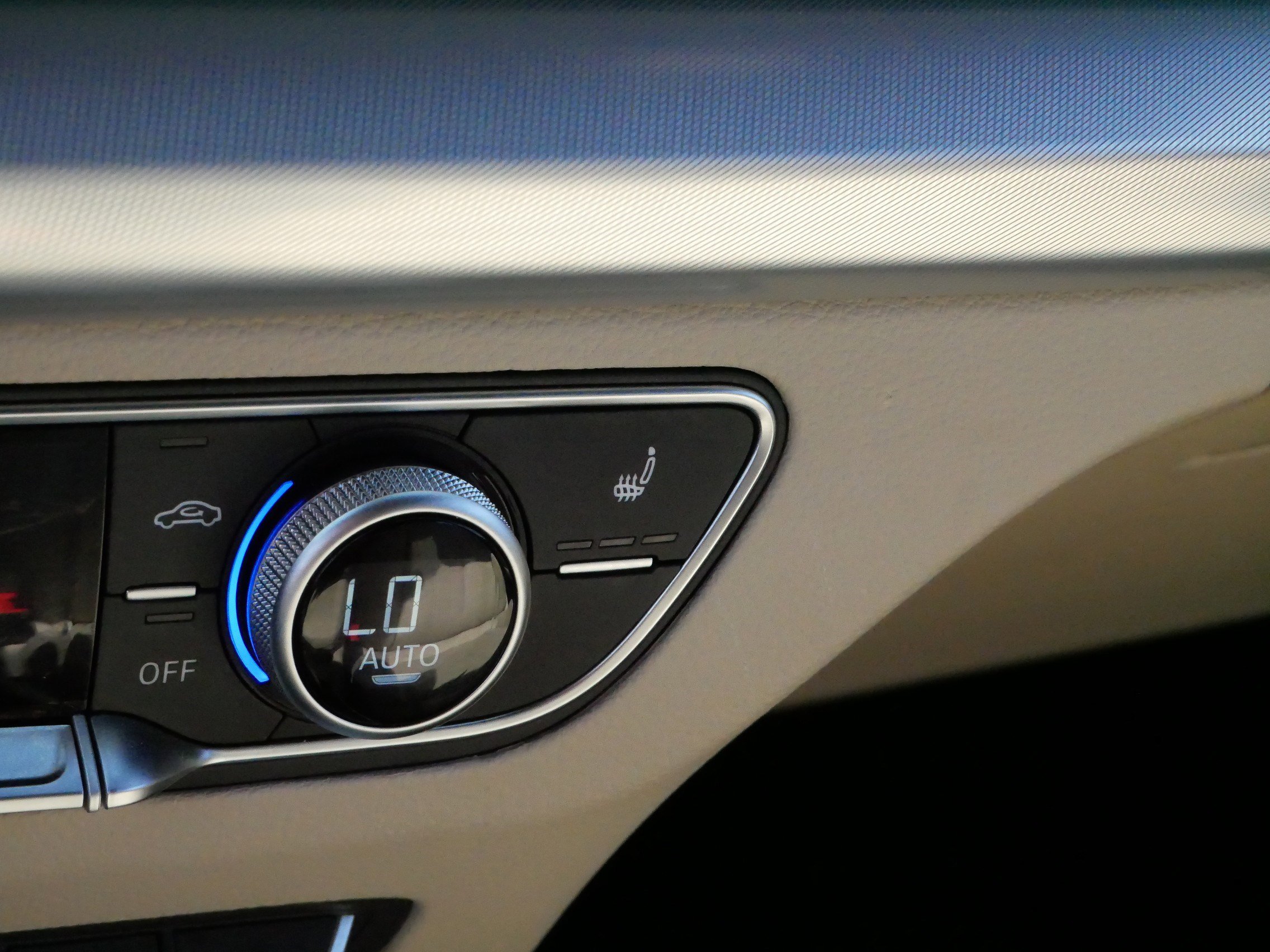 Used 2025 Audi Q5 2.0T Premium w/ Convenience Plus Package image 30