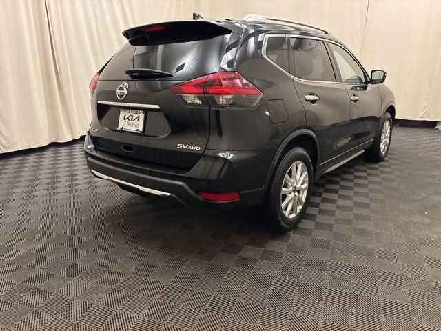 Used 2020 Nissan Rogue SV image 5