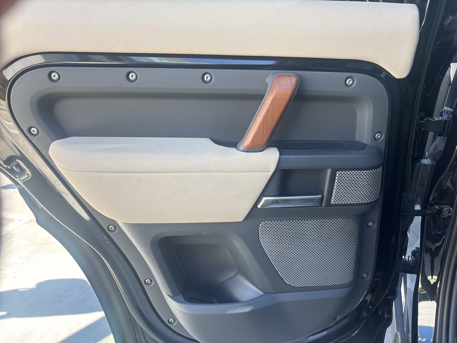 Certified 2023 Land Rover Defender 130 X image 17