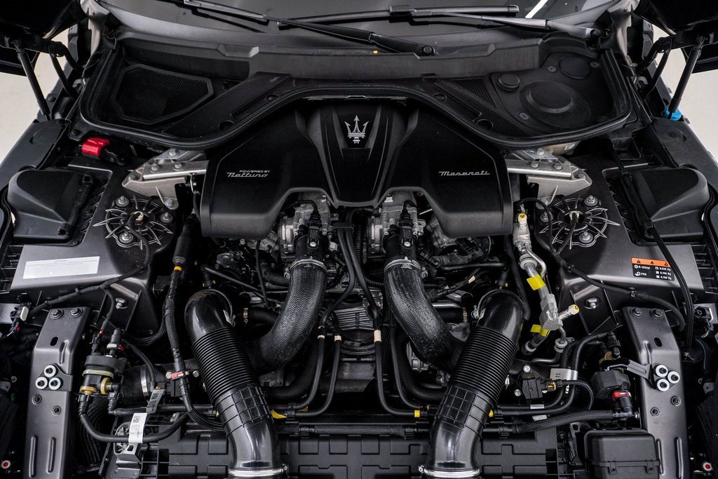 Certified 2024 Maserati GranTurismo Modena image 29