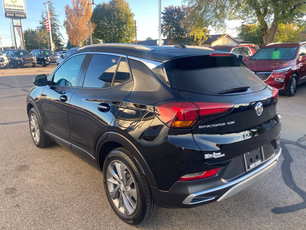 Used 2023 Buick Encore GX Essence w/ Experience Buick Package FWD image 7