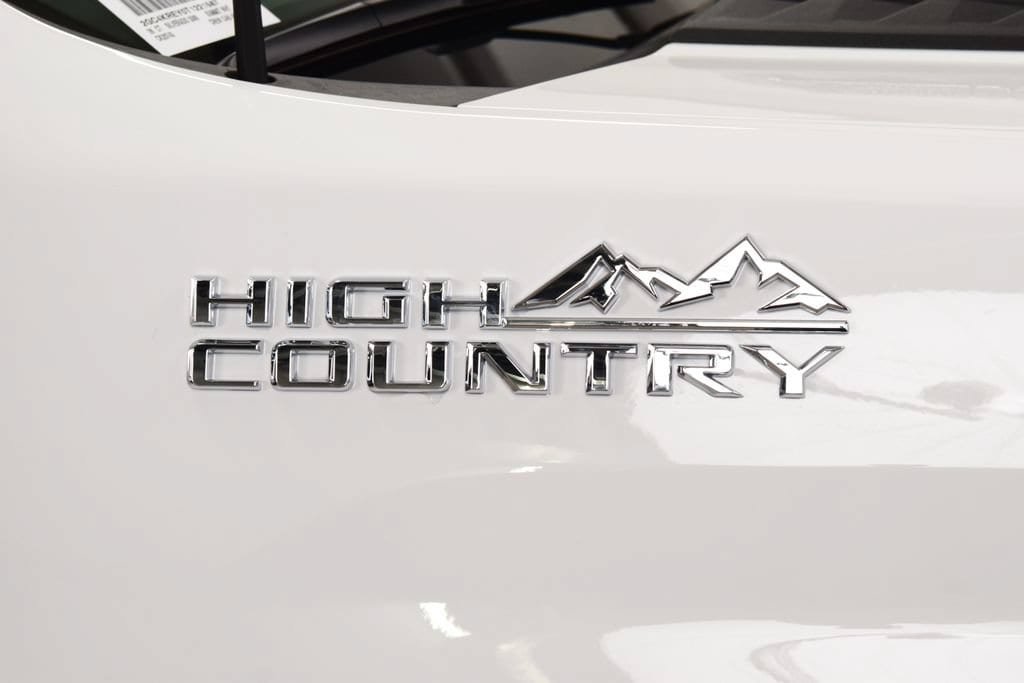 New 2026 Chevrolet Silverado 2500 High Country w/ High Country Premium Package AWD/4WD image 18