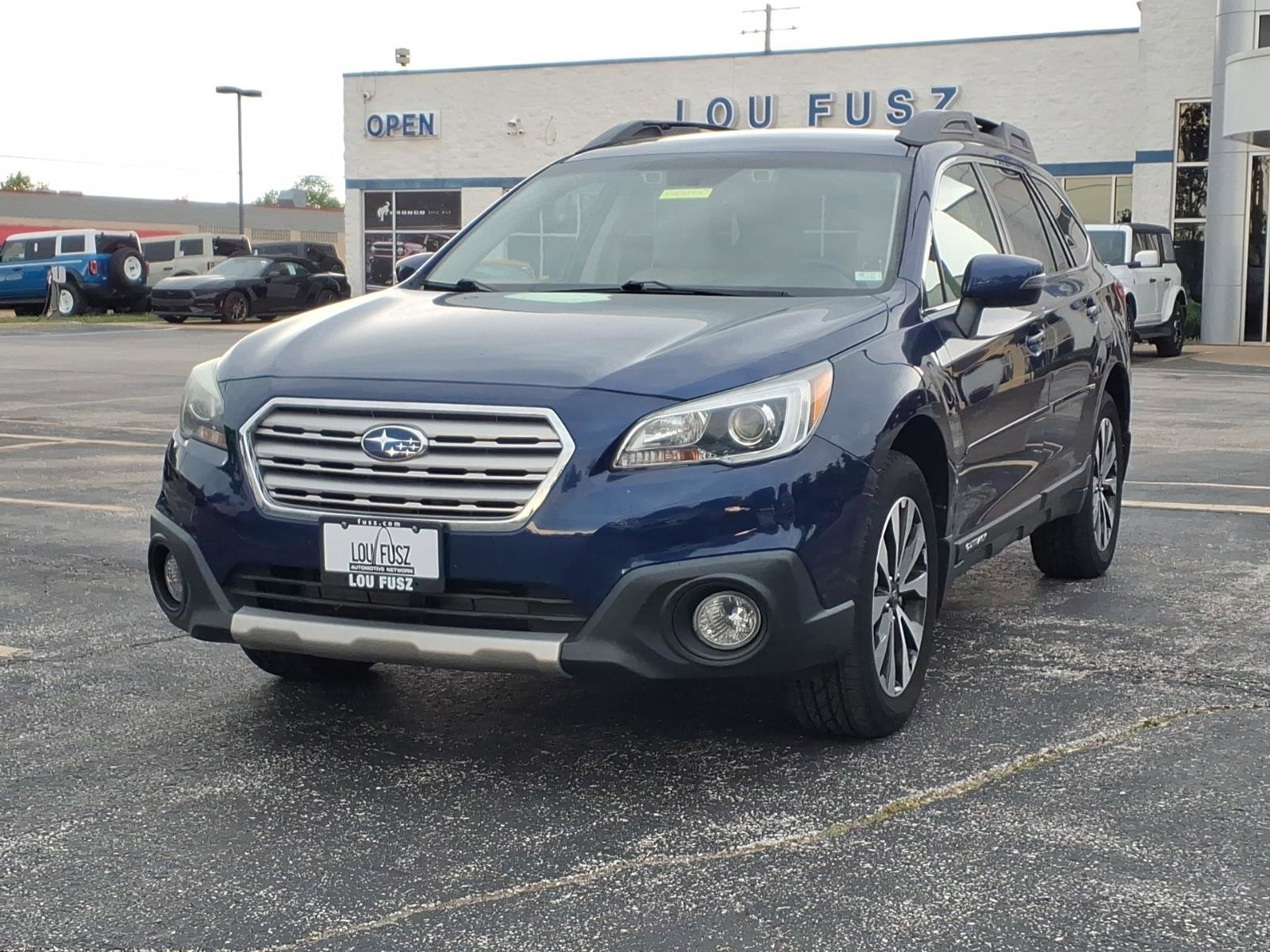 Used 2016 Subaru Outback 3.6R Limited AWD/4WD image 3