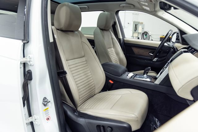 Used 2020 Land Rover Discovery Sport SE image 26