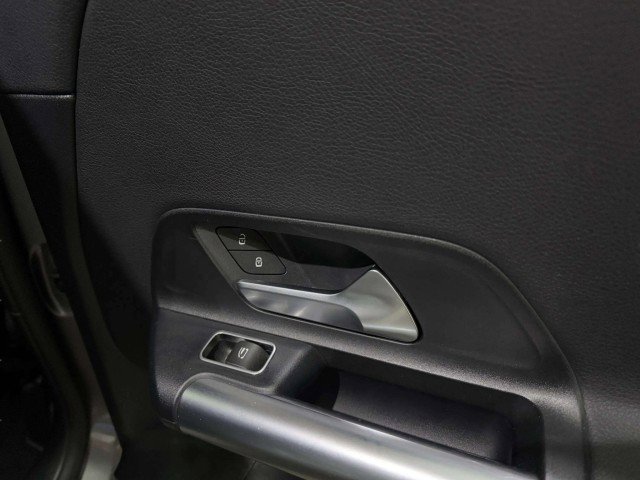 Used 2021 Mercedes-Benz GLA 250 4MATIC w/ Premium Package image 46