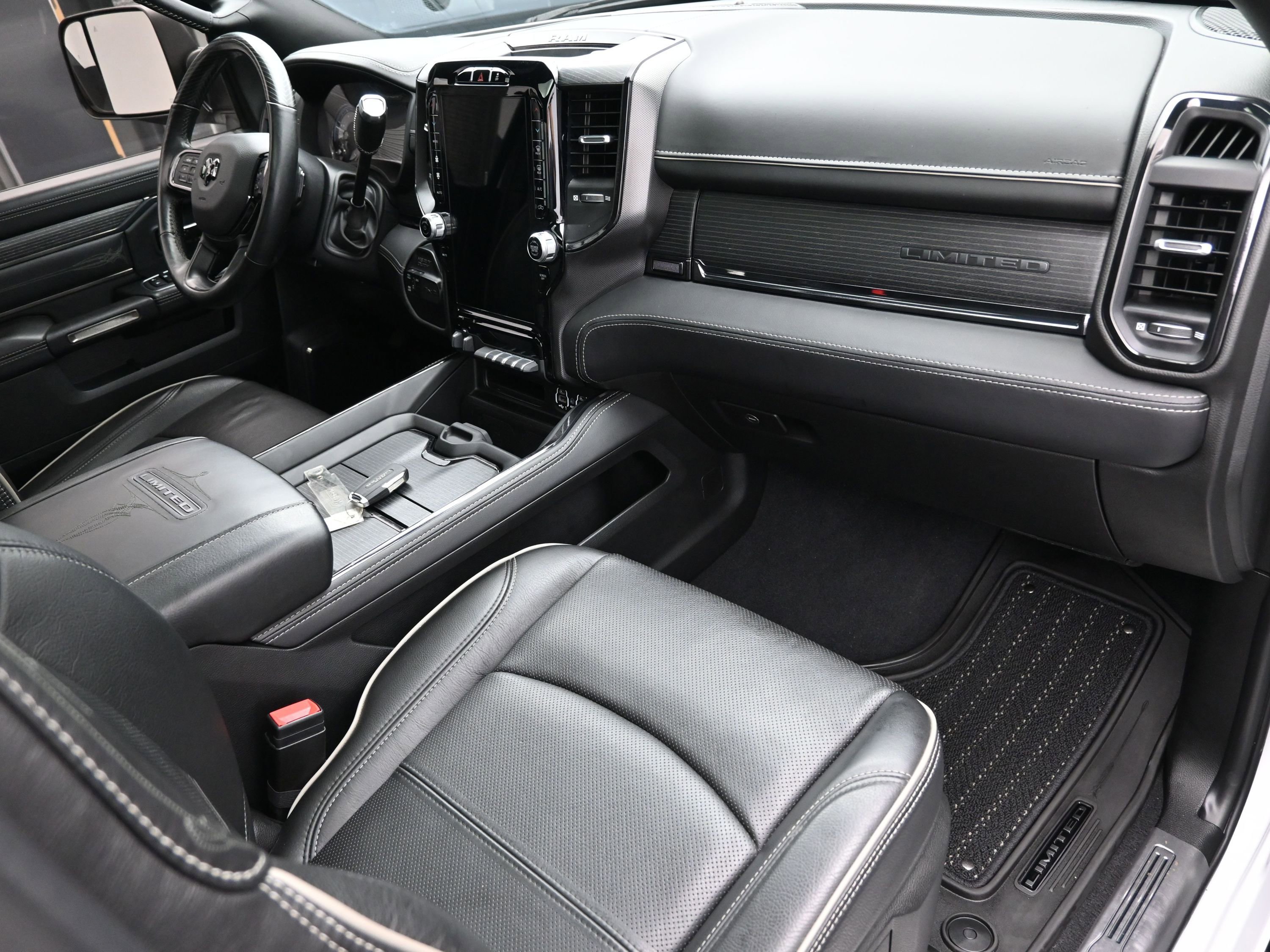 Used 2022 RAM 3500 Limited w/ Night Edition image 38