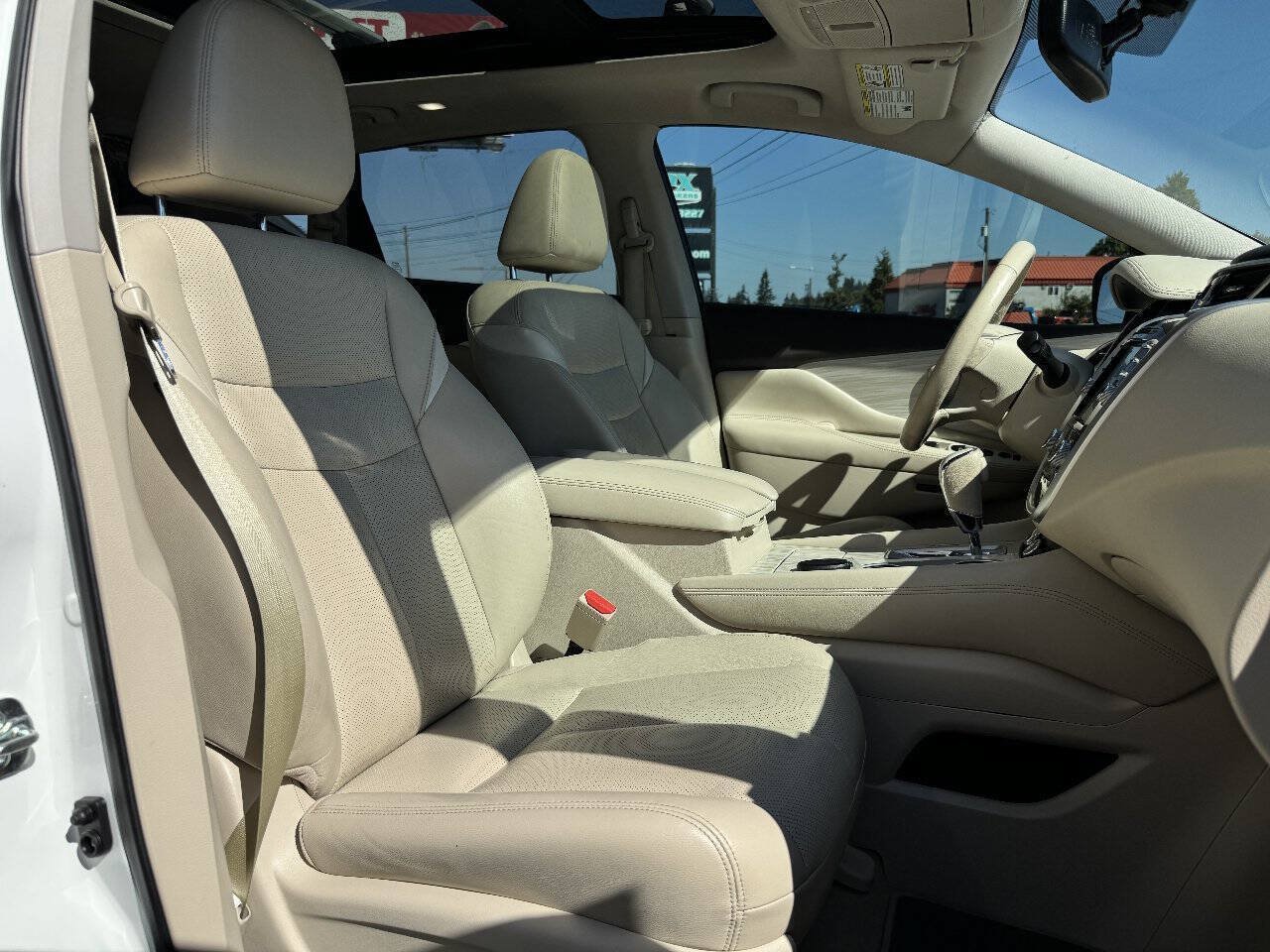 Used 2015 Nissan Murano Platinum w/ Platinum Technology Package AWD/4WD image 18