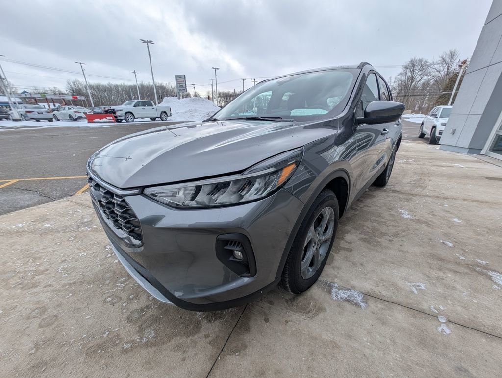 Used 2025 Ford Escape ST-Line Select image 8