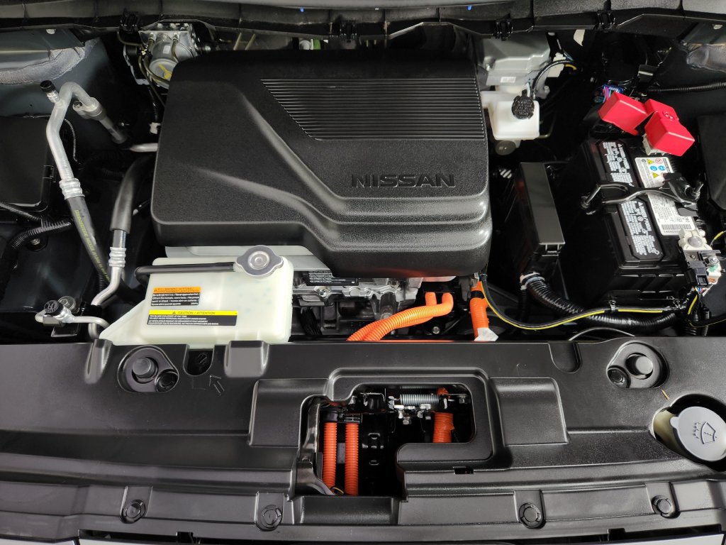 Used 2025 Nissan Leaf S FWD image 28