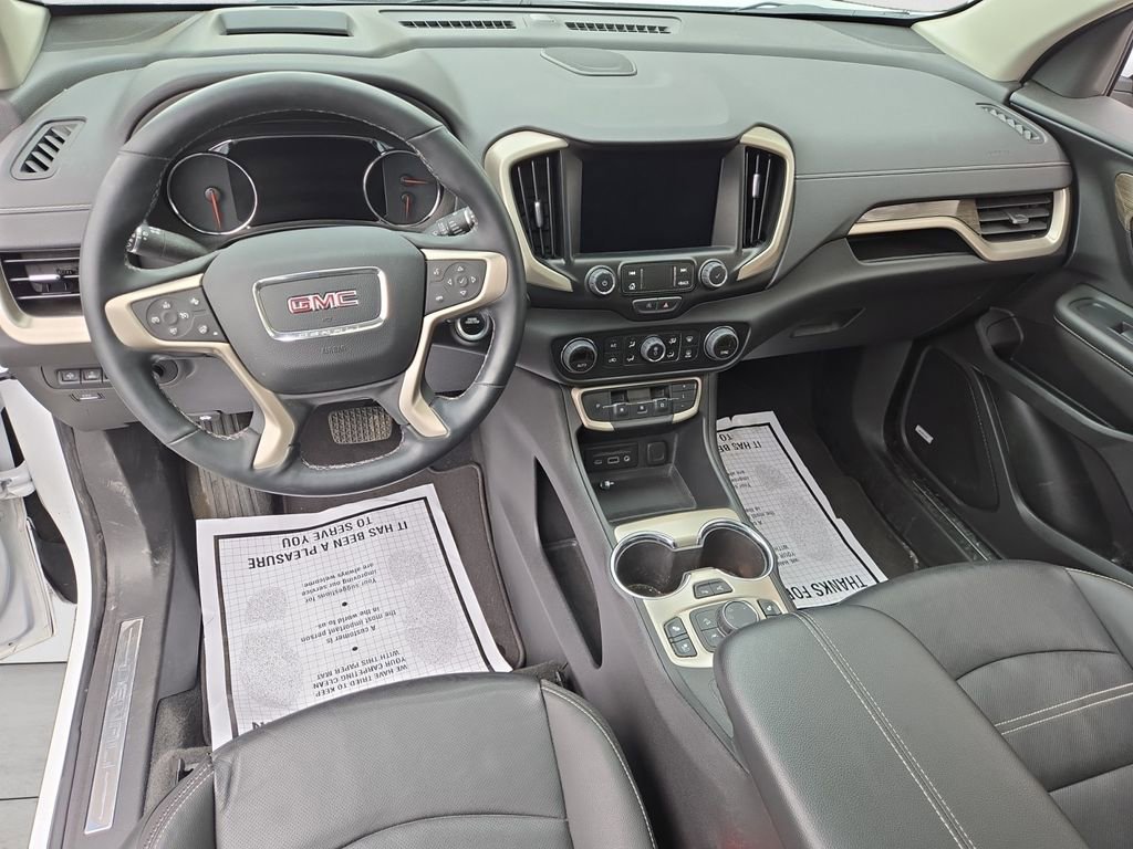 Used 2023 GMC Terrain Denali w/ Denali Premium Package image 16