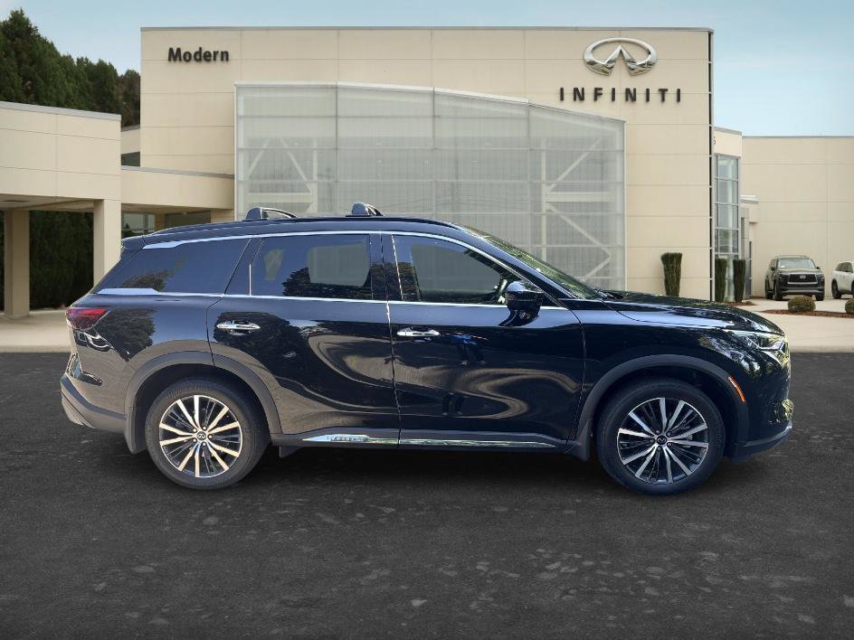 Certified 2025 INFINITI QX60 Autograph w/ Cargo Package AWD/4WD image 4